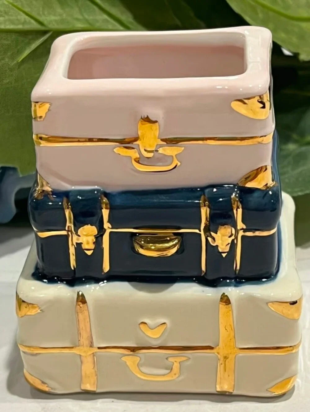 Kate Aspen Ceramic Porcelain Suitcase Ceramic Bud Vase 3.25 X 3